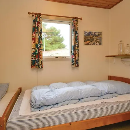 Beautiful In W/ 2 Bedrooms *