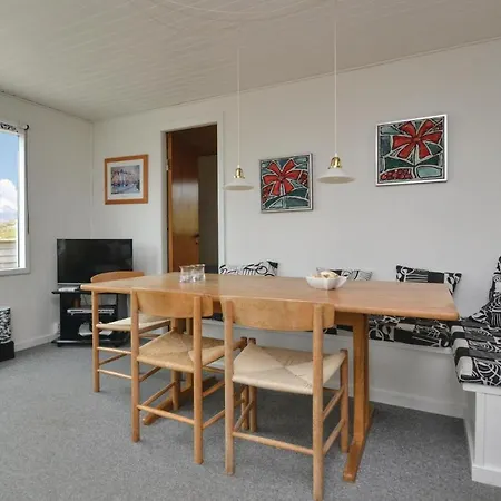 Beautiful In W/ 2 Bedrooms *